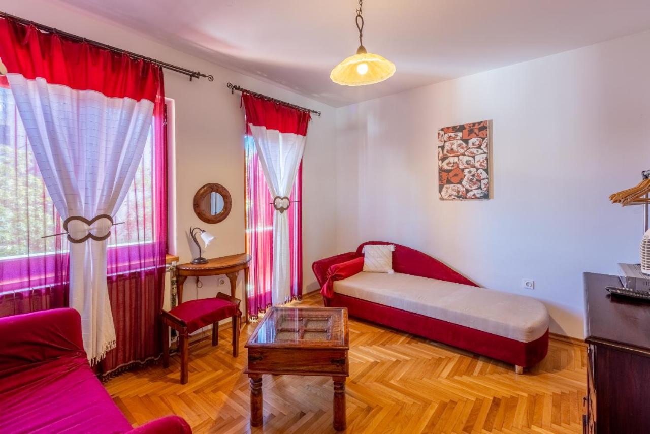 Apartments Villa Mavero Banjole Buitenkant foto