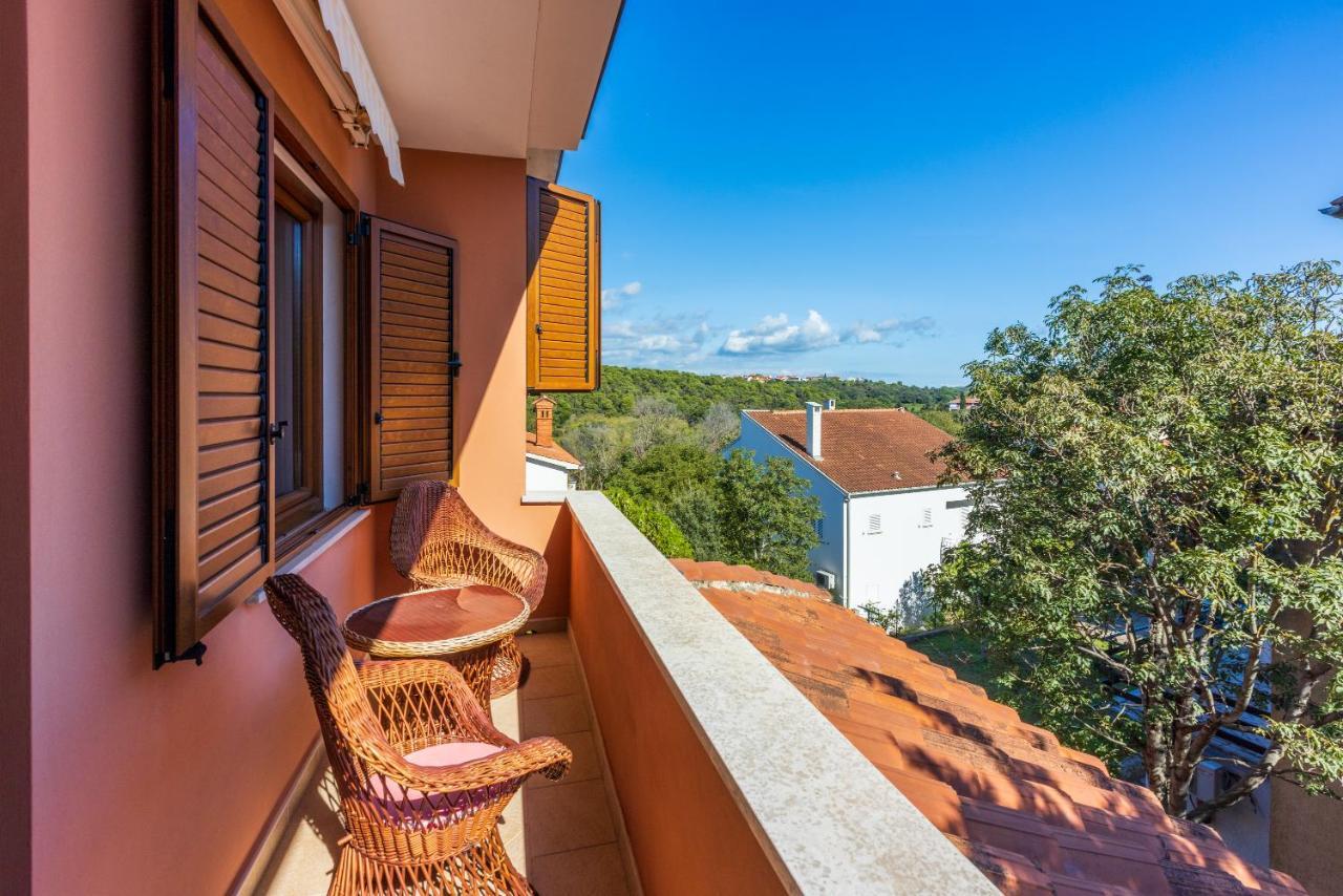 Apartments Villa Mavero Banjole Buitenkant foto