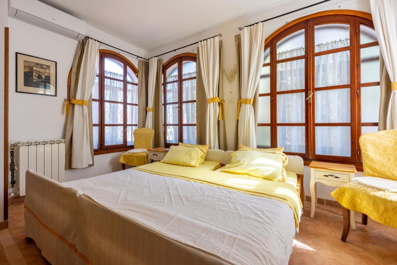 Apartments Villa Mavero Banjole Buitenkant foto